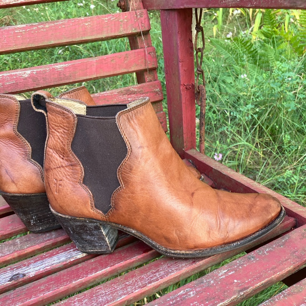 FRYE Boots CHELSEA JACKIE GORE STITCHING HORSE Cognac Brown Leather Size 8